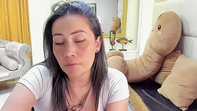 Snapshot of gaby_trent chatting on 12/24/24, 08:49 gaby trent online show from 12/24/24, 08:49