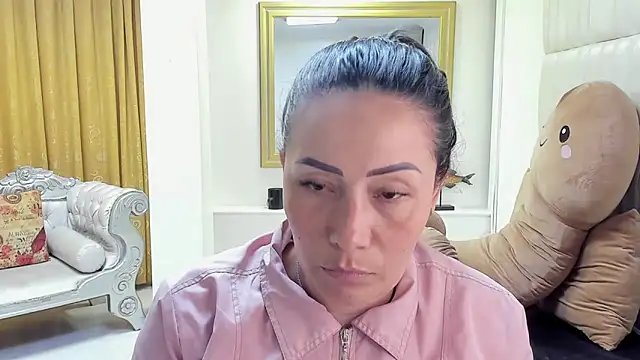 Snapshot of gaby_trent chatting on 12/26/24, 08:53 gaby trent online show from 12/26/24, 08:53