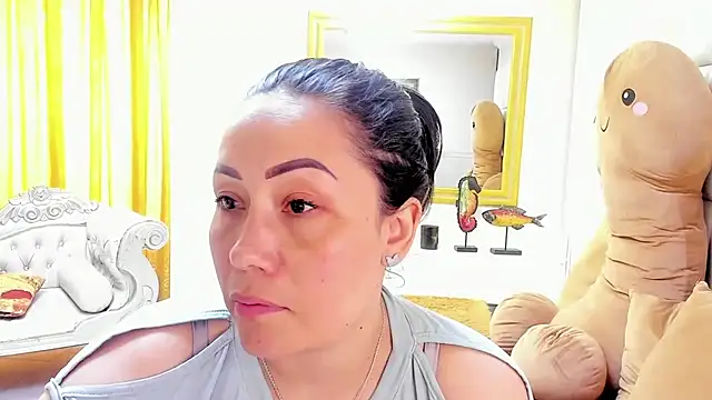 Snapshot of gaby_trent chatting on 12/31/24, 03:31 gaby trent online show from 12/31/24, 03:31