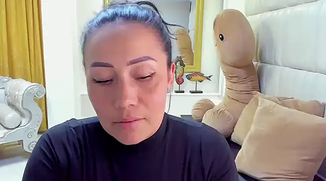 Snapshot of gaby_trent chatting on 01/15/25, 08:58 gaby trent online show from 01/15/25, 08:58