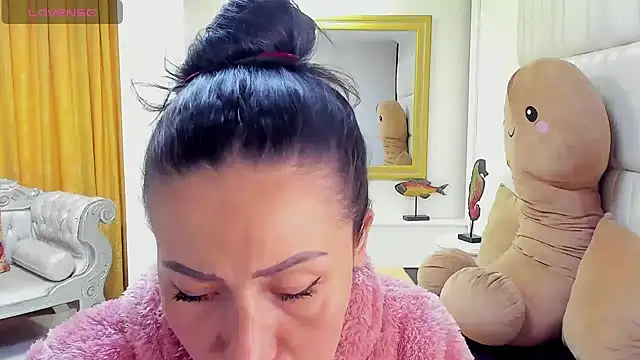 Snapshot of gaby_trent chatting on 01/30/25, 07:26 gaby trent online show from 01/30/25, 07:26