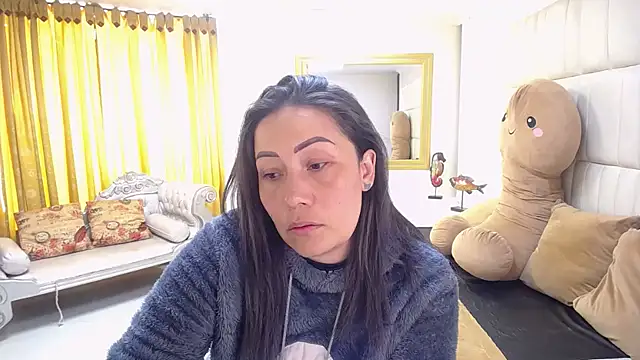 Snapshot of gaby_trent chatting on 02/10/25, 01:55 gaby trent online show from 02/10/25, 01:55