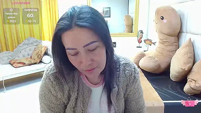 Snapshot of gaby_trent chatting on 02/15/25, 03:17 gaby trent online show from 02/15/25, 03:17