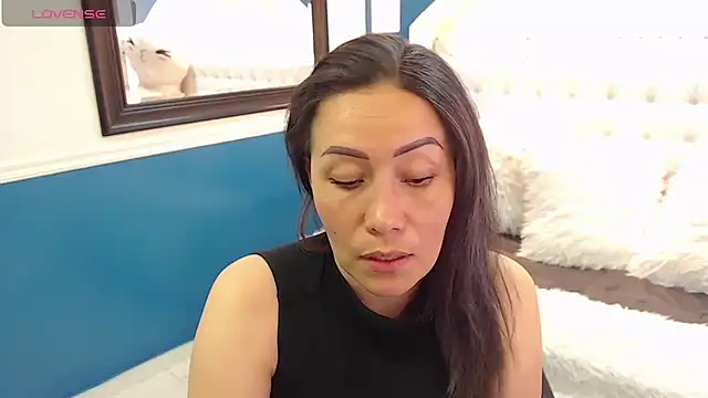 Snapshot of gaby_trent chatting on 02/18/25, 08:14 gaby trent online show from 02/18/25, 08:14