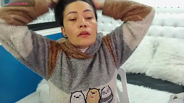 Snapshot of gaby_trent chatting on 02/21/25, 09:22 gaby trent online show from 02/21/25, 09:22