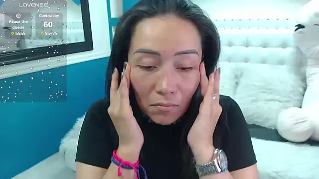 Snapshot of gaby_trent chatting on 02/22/25, 04:51 gaby trent online show from 02/22/25, 04:51