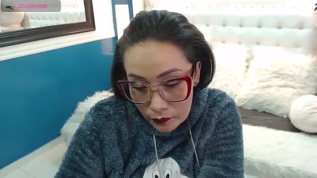 Snapshot of gaby_trent chatting on 02/24/25, 06:47 gaby trent online show from 02/24/25, 06:47