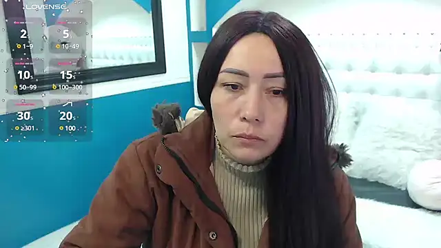 Snapshot of gaby_trent chatting on 02/25/25, 12:24 gaby trent online show from 02/25/25, 12:24