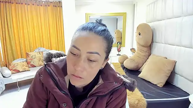 Snapshot of gaby_trent chatting on 03/07/25, 06:54 gaby trent online show from 03/07/25, 06:54