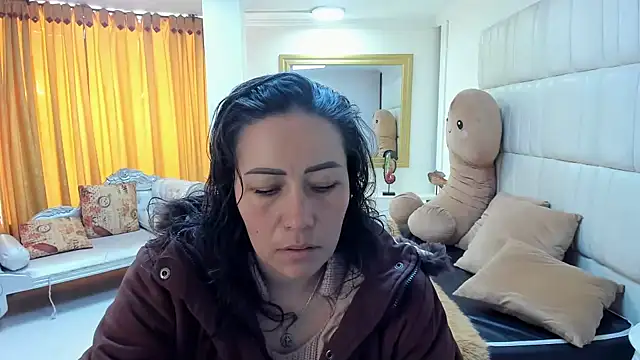 Snapshot of gaby_trent chatting on 03/08/25, 01:25 gaby trent online show from 03/08/25, 01:25