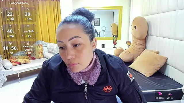 Snapshot of gaby_trent chatting on 03/13/25, 12:35 gaby trent online show from 03/13/25, 12:35