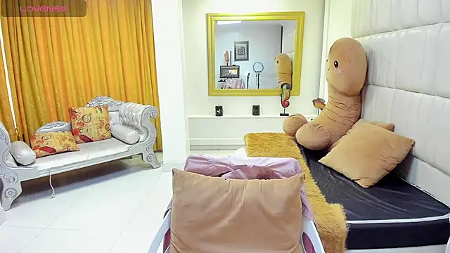 Snapshot of gaby_trent chatting on 03/14/25, 04:09 gaby trent online show from 03/14/25, 04:09