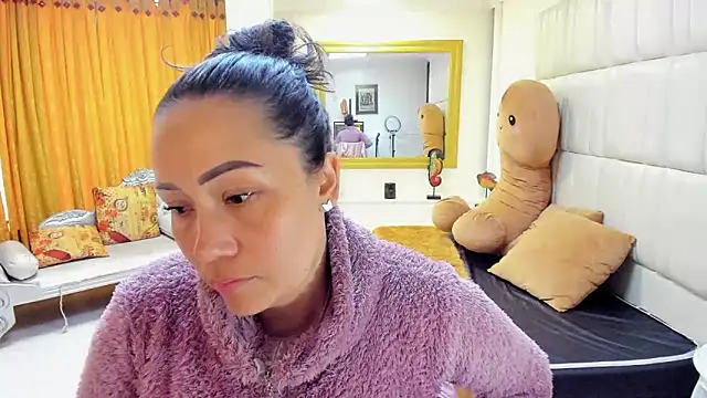 Snapshot of gaby_trent chatting on 03/14/25, 07:55 gaby trent online show from 03/14/25, 07:55