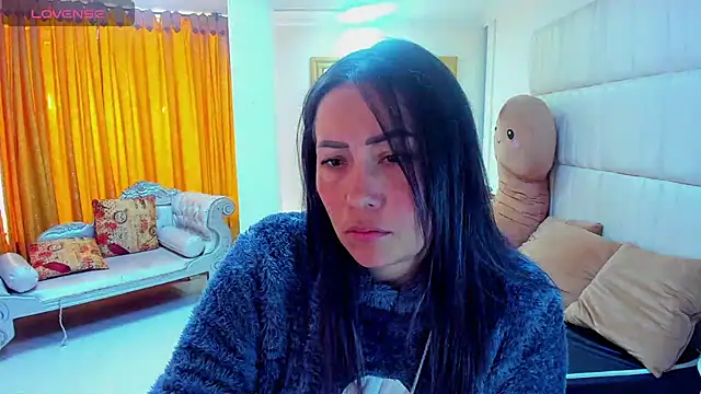 Snapshot of gaby_trent chatting on 03/15/25, 01:51 gaby trent online show from 03/15/25, 01:51