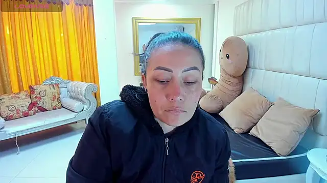 Snapshot of gaby_trent chatting on 03/18/25, 12:58 gaby trent online show from 03/18/25, 12:58