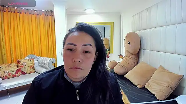 Snapshot of gaby_trent chatting on 03/20/25, 01:26 gaby trent online show from 03/20/25, 01:26