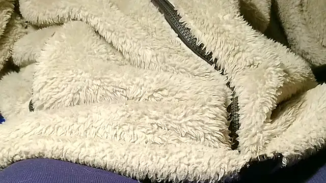 Snapshot of kalinixta chatting on 04/17/26, 04:32 kalinixta online show from 04/17/26, 04:32