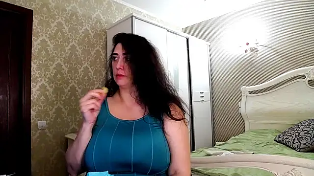 Snapshot of Evelyn_Shy chatting on 03/31/26, 08:48 Evelyn Shy online show from 03/31/26, 08:48