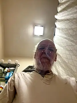 ScaryFun69 online show from 10/28/25, 05:59