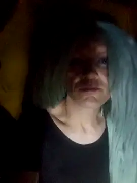 Snapshot of KandiK37 chatting on 09/21/25, 07:32 KandiK37 online show from 09/21/25, 07:32