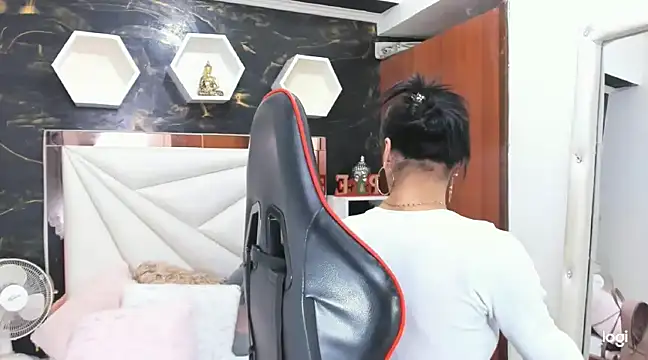 ximena slut 21 online show from 12/14/24, 11:23