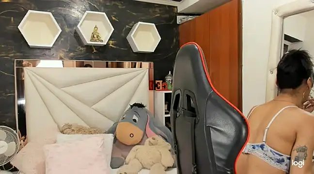 ximena slut 21 online show from 12/18/24, 02:32