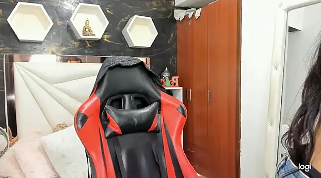 ximena slut 21 online show from 12/30/24, 01:26