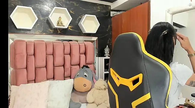 ximena slut 21 online show from 02/01/25, 03:19