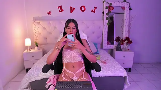 ximena slut 21 online show from 02/19/25, 12:57