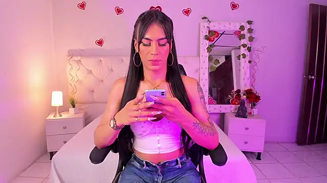 ximena slut 21 online show from 02/22/25, 10:52