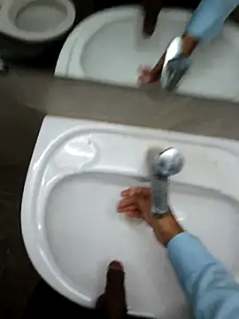 GUJJU GUJARATI online show from 11/04/25, 09:08