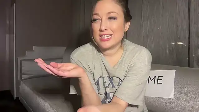 CrazyKittenMeow online show from 02/08/25, 07:59