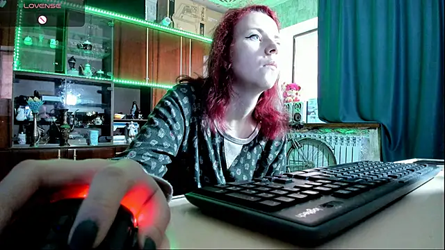 Snapshot of pa1e_pr1ncess chatting on 01/18/25, 07:07 pa1e pr1ncess online show from 01/18/25, 07:07