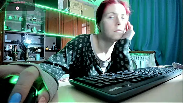 Snapshot of pa1e_pr1ncess chatting on 01/24/25, 01:14 pa1e pr1ncess online show from 01/24/25, 01:14