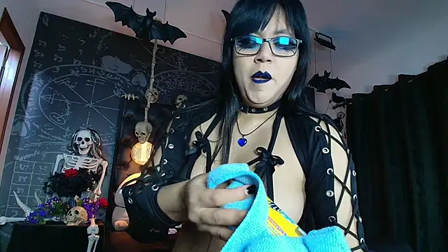 Snapshot of AlexHoe_ chatting on 11/28/25, 06:32 AlexHoe online show from 11/28/25, 06:32