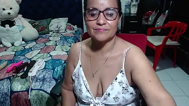 pervert mommy  online show from 03/18/25, 12:47