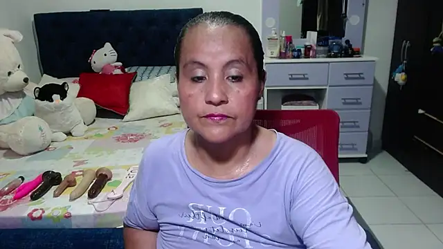 pervert mommy  online show from 11/06/25, 11:11