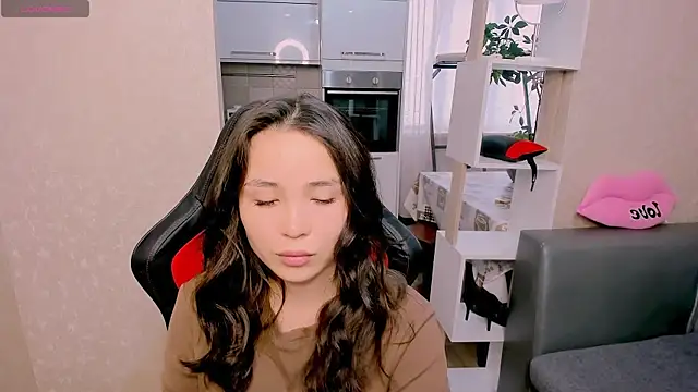 AyaMoon online show from 10/17/25, 03:53