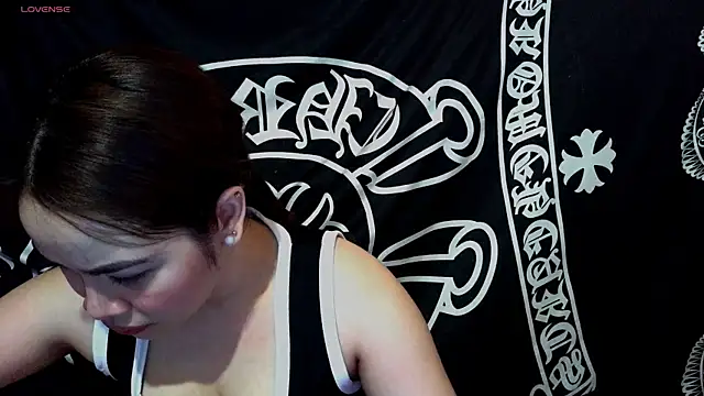 Snapshot of _preciousmoira_ chatting on 06/21/26, 04:48 preciousmoira online show from 06/21/26, 04:48