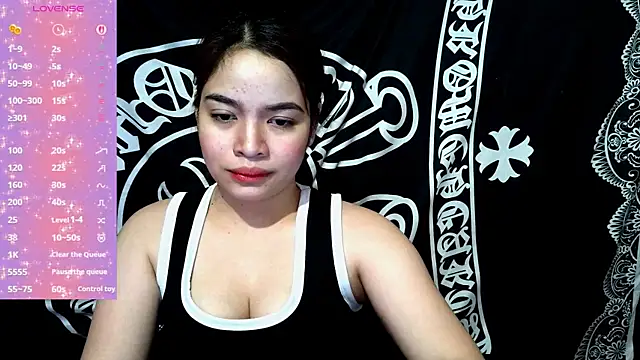 Snapshot of _preciousmoira_ chatting on 07/13/26, 12:02 preciousmoira online show from 07/13/26, 12:02