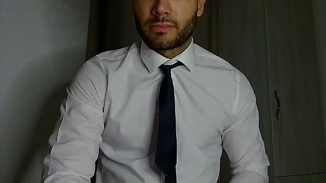 Justynn1 online show from 05/17/26, 02:09