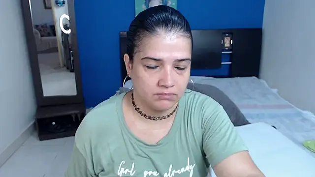 GlendaStarx online show from 05/26/26, 02:35