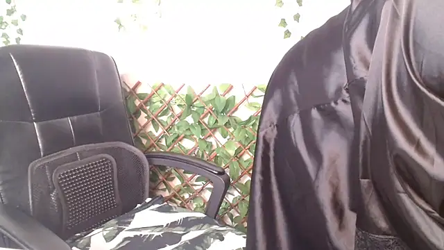 Snapshot of Black_Monster_Tits chatting on 02/14/26, 04:59 Black Monster Tits online show from 02/14/26, 04:59