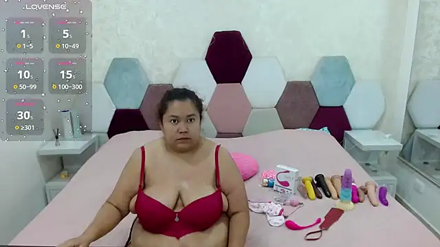 Snapshot of angel_blue chatting on 02/26/25, 03:08 angel blue online show from 02/26/25, 03:08