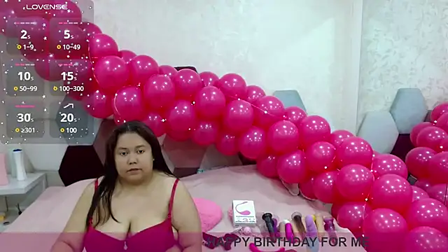 Snapshot of angel_blue chatting on 03/14/25, 05:02 angel blue online show from 03/14/25, 05:02