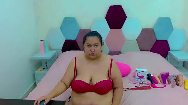 Snapshot of angel_blue chatting on 03/18/25, 04:37 angel blue online show from 03/18/25, 04:37