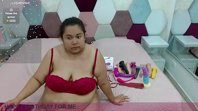 Snapshot of angel_blue chatting on 03/19/25, 12:15 angel blue online show from 03/19/25, 12:15