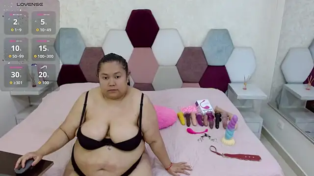 Snapshot of angel_blue chatting on 11/26/25, 03:13 angel blue online show from 11/26/25, 03:13