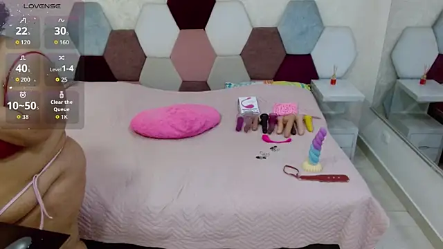 angel blue online show from 12/18/25, 04:13