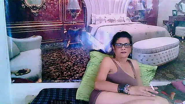 IndianAllure online show from 01/31/25, 08:54